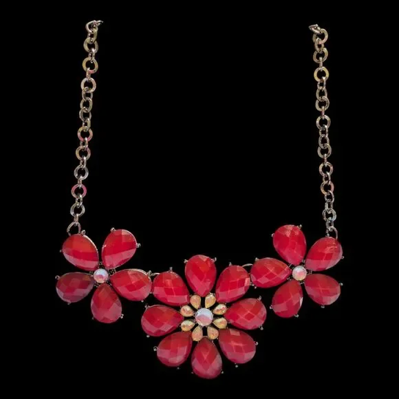 Red Floral Statement Necklace Faceted Teardrop Gem Style - Picture 2 of 3
